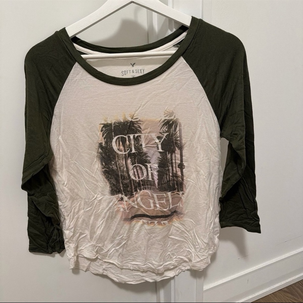 American Eagle Outfitters Olive and Cream Raglan Tee